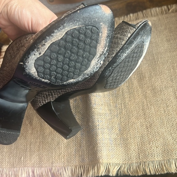 Salpy Geneva Bootie ( size 7.5) - Picture 14 of 17